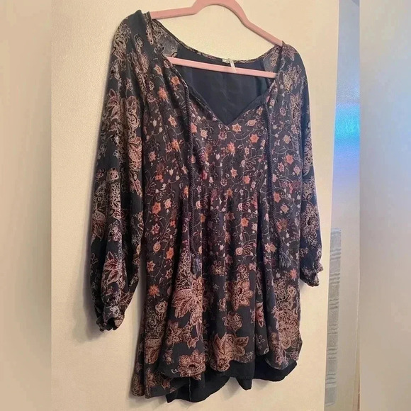 Free people blouse size s, blue base with orange/white flowers - Picture 1 of 5